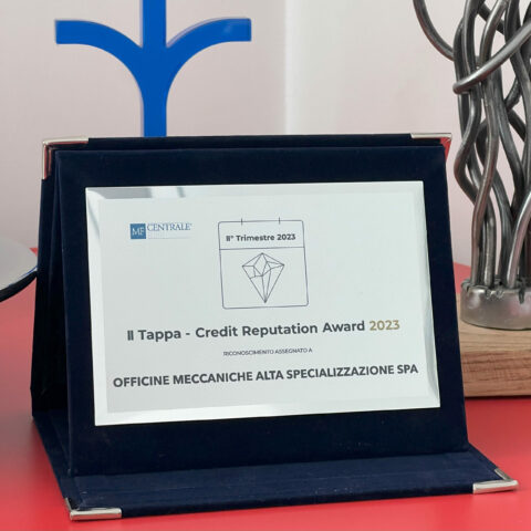 Omas spa Credit Reputation Award II